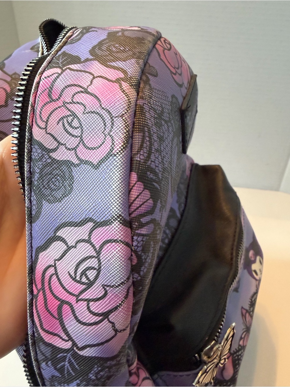 This Kuromi Roses Lace Mini Backpack by Bioworld - Picture 11 of 14